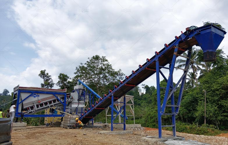 Mobile Concrete Batching Plant with Small Capacity